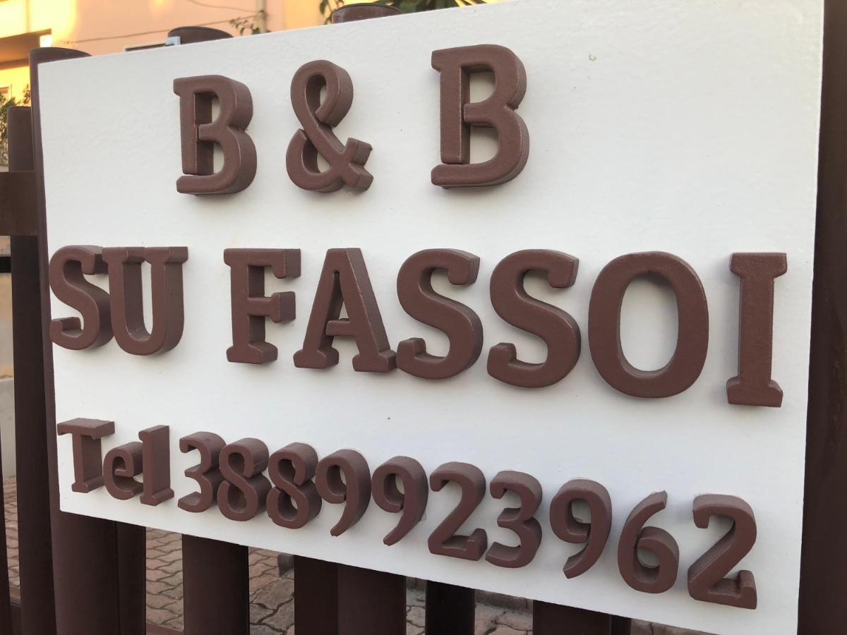 B&B Su Fassoi Santa Giusta Eksteriør billede