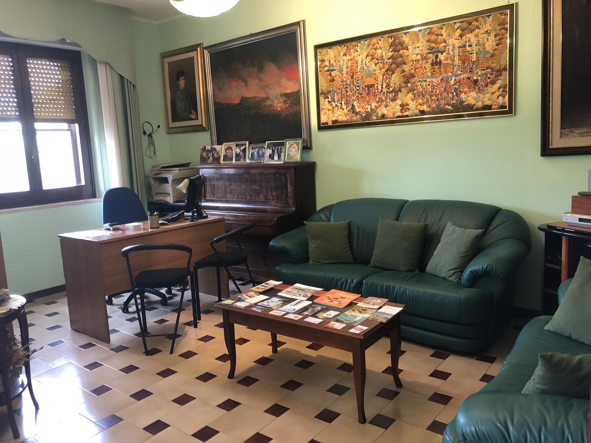 B&B Su Fassoi Santa Giusta Eksteriør billede